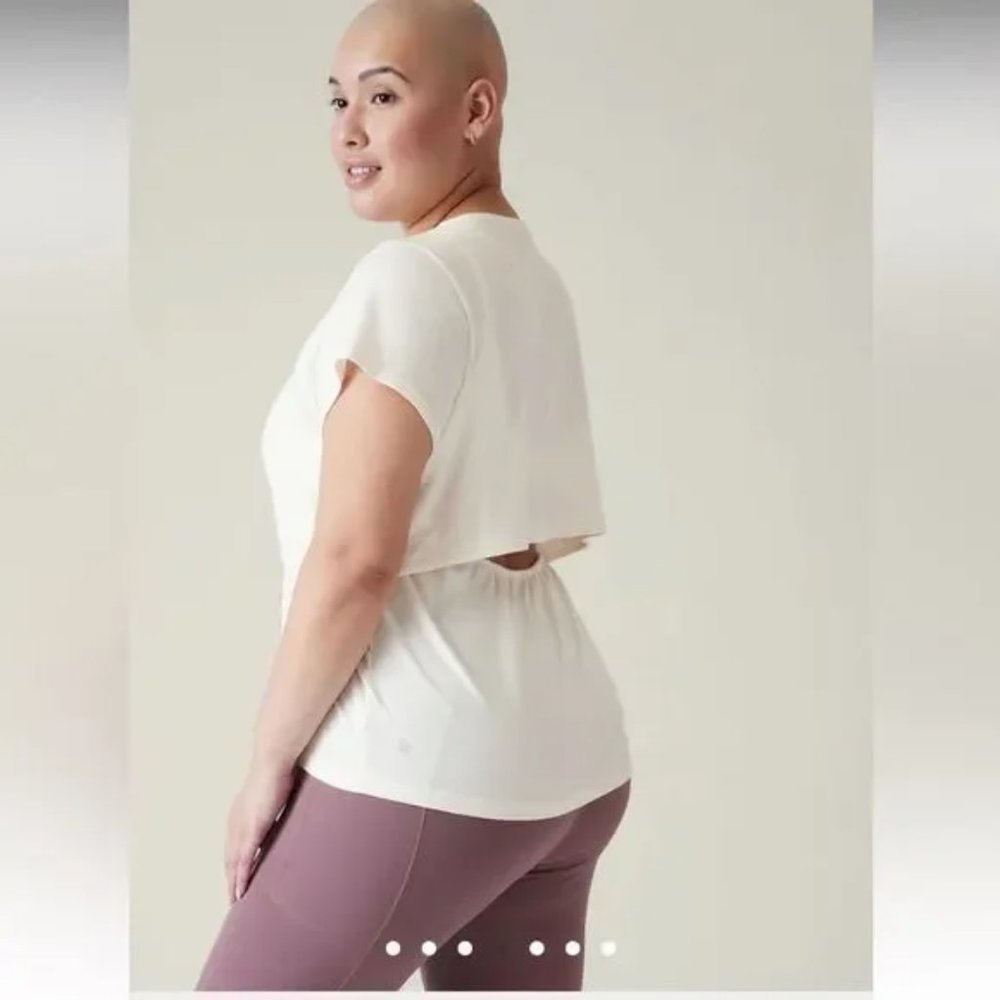 NWT Athleta Air Out Cinch Tee in White L - Picture 1 of 6
